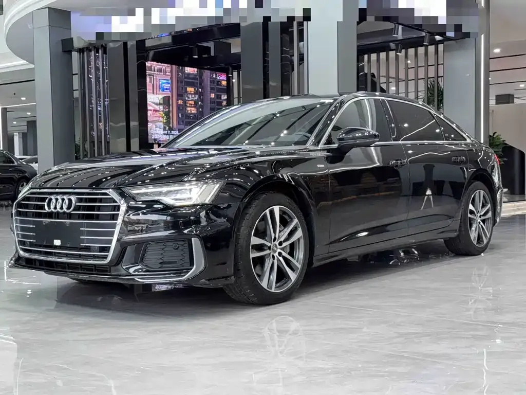 Audi A6L — фото 1