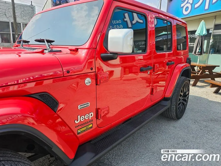 Jeep Wrangler — фото 8