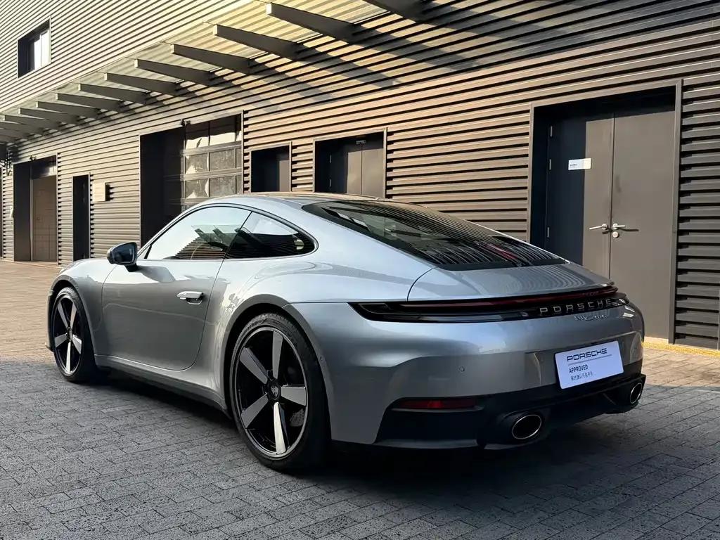 Porsche 911 — фото 10