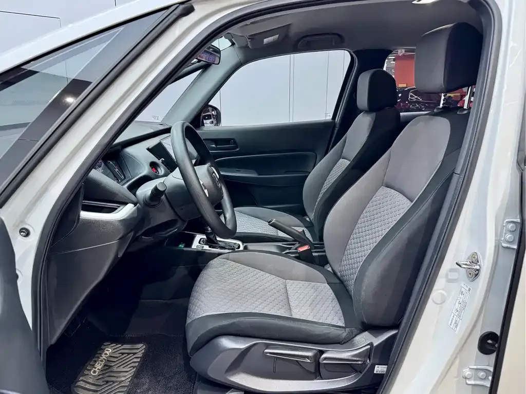 Honda Fit — фото 10