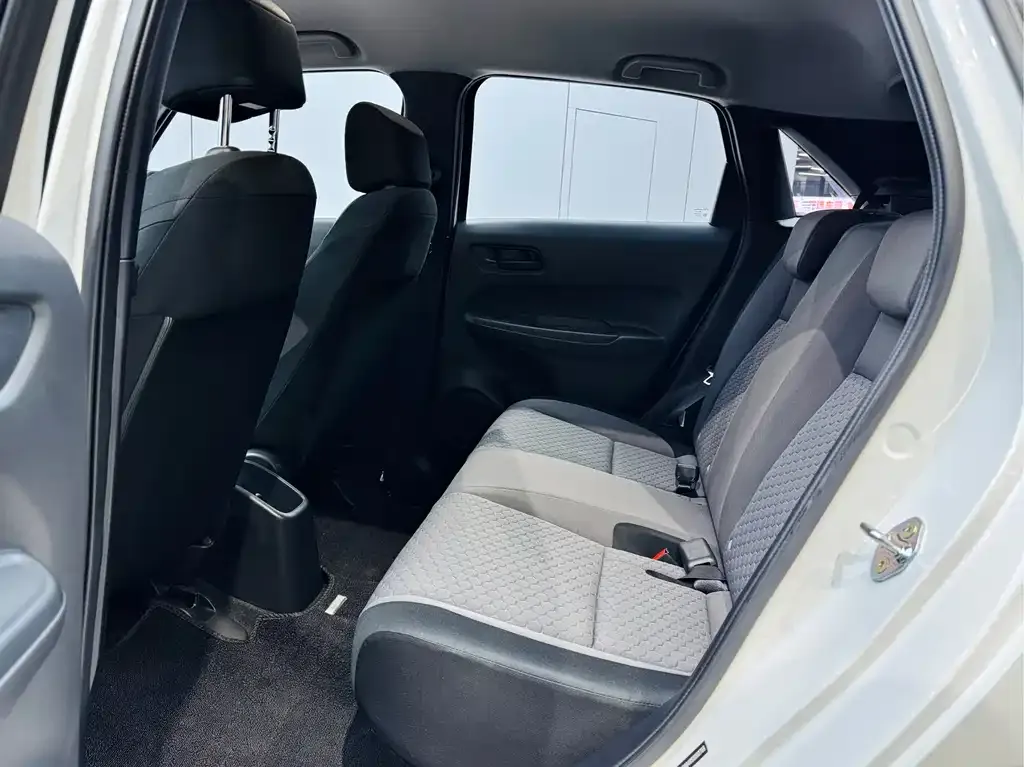 Honda Fit — фото 7