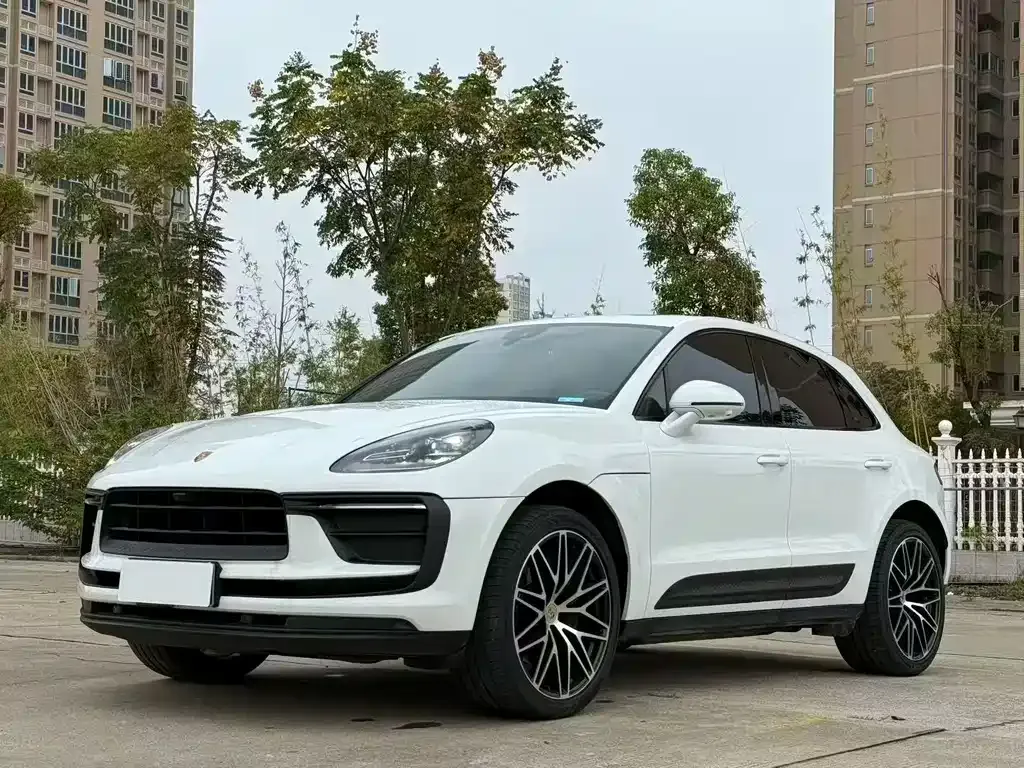 Porsche Macan — фото 1
