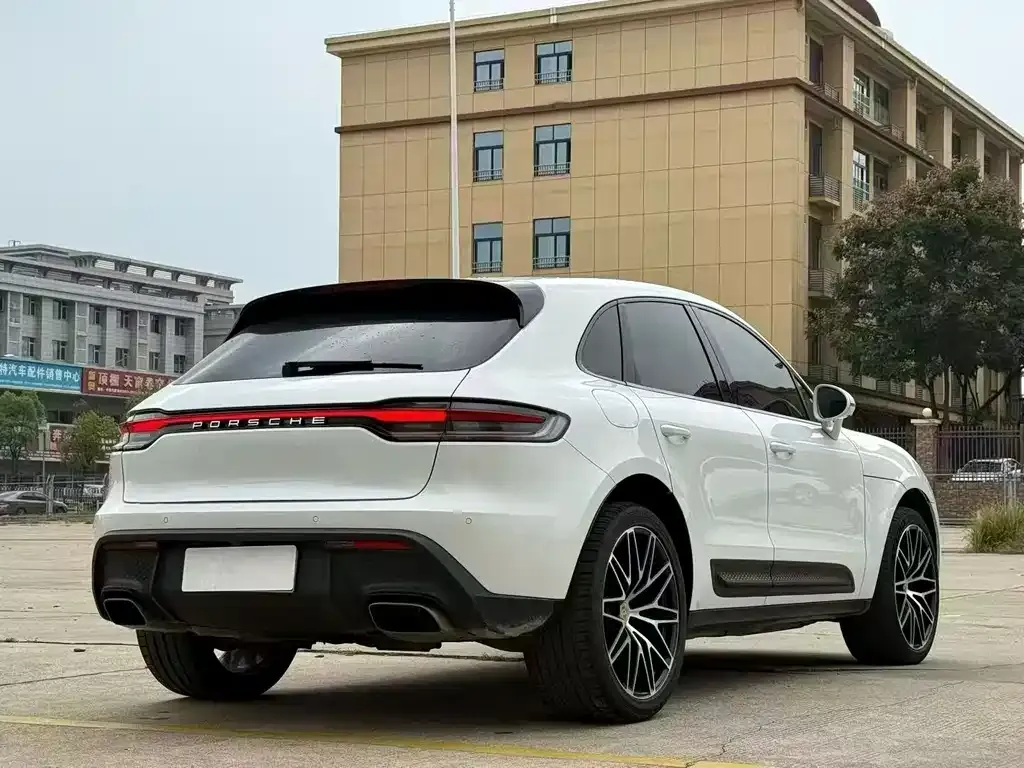 Porsche Macan — фото 6