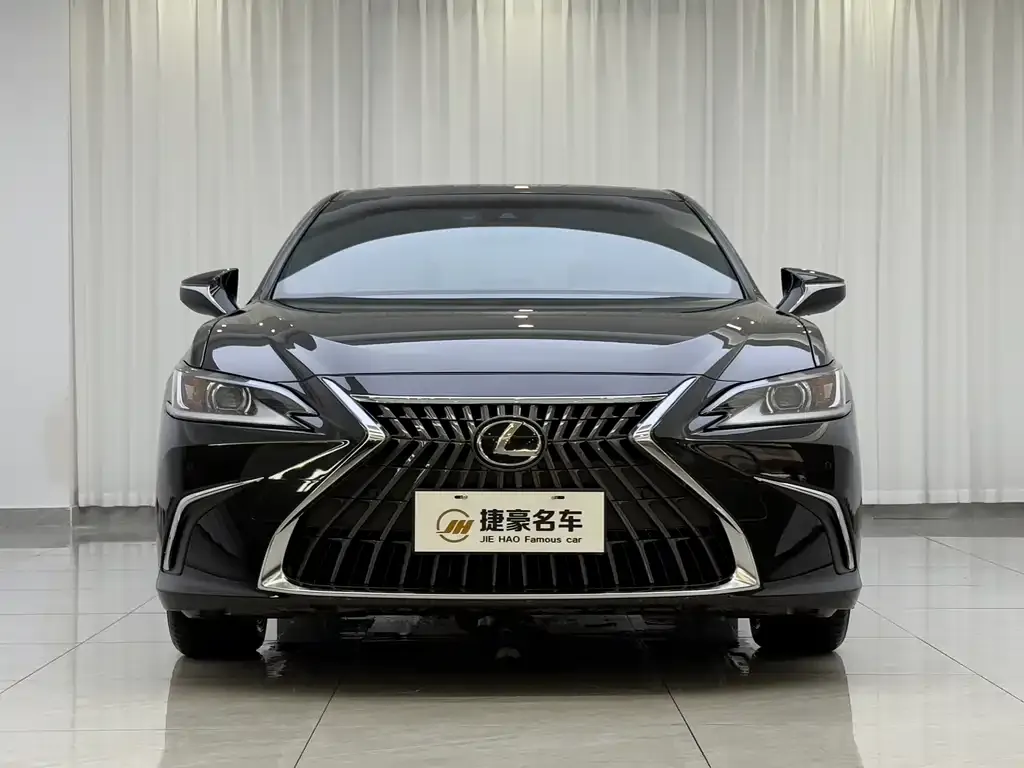Lexus ES — фото 7