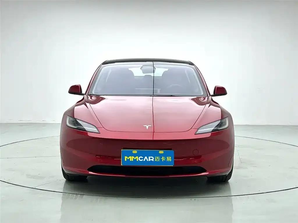 Tesla Model 3 — фото 4