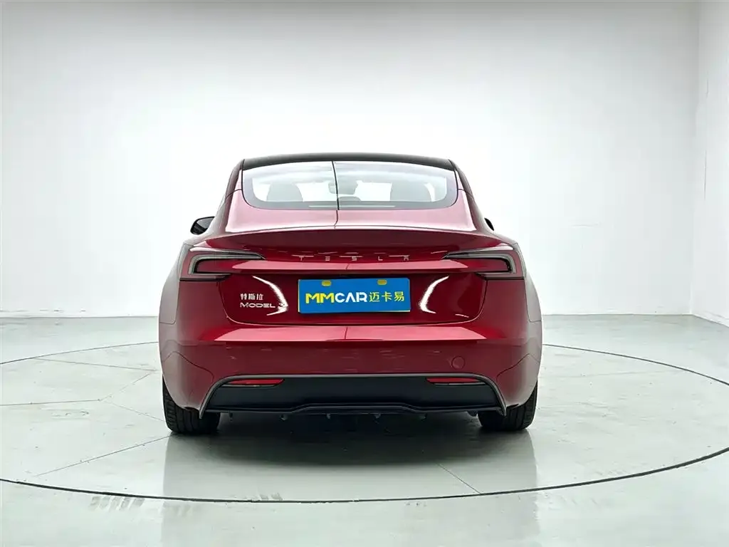 Tesla Model 3 — фото 2