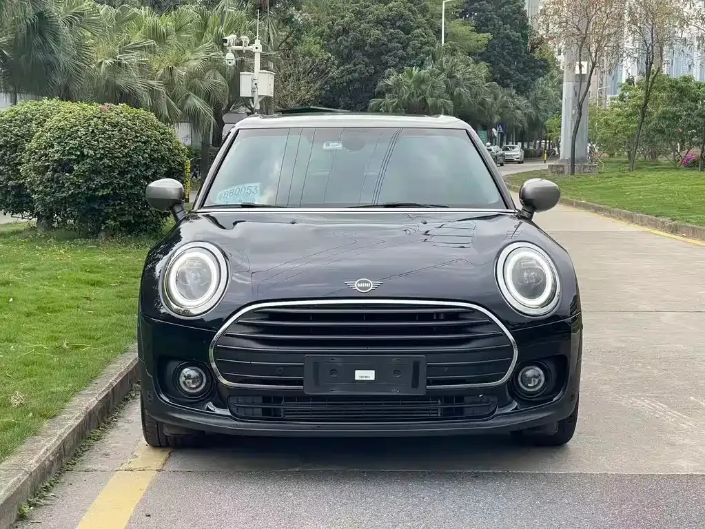 MINI Clubman — фото 7