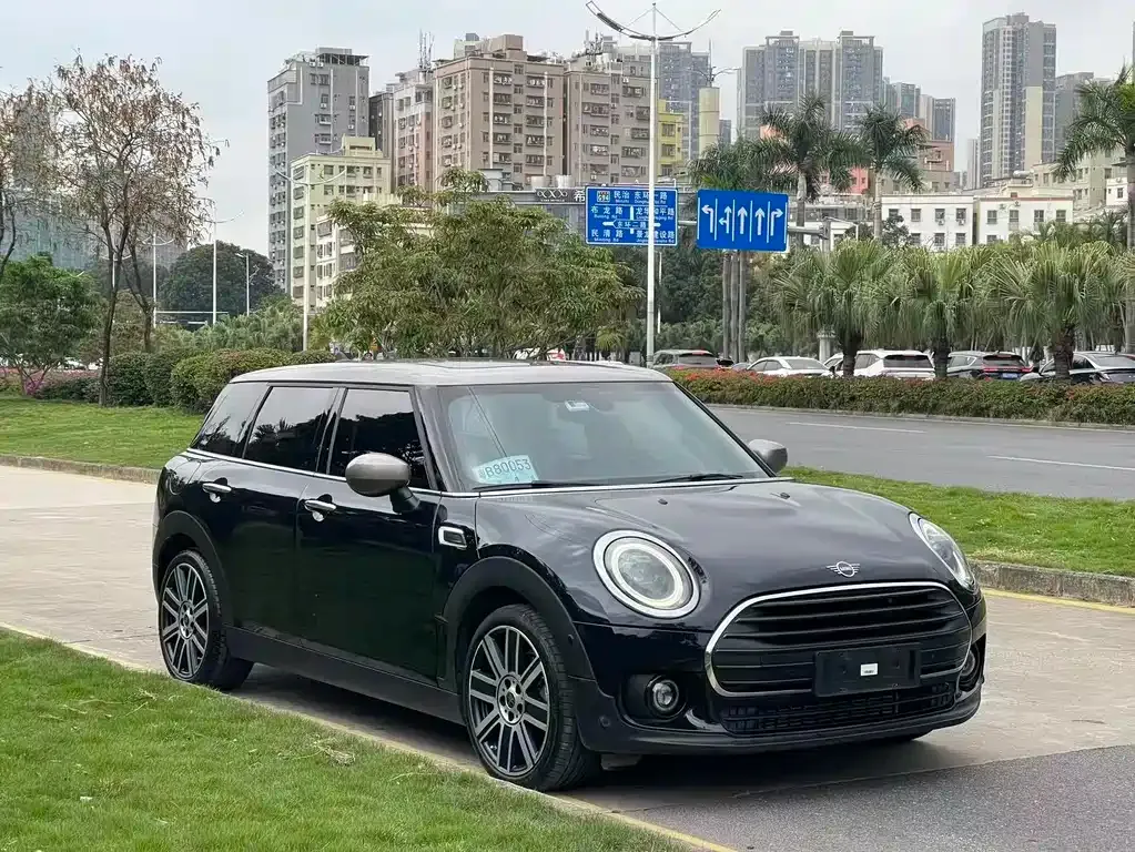 MINI Clubman — фото 3