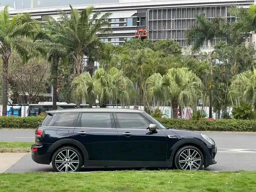 MINI Clubman — фото 10
