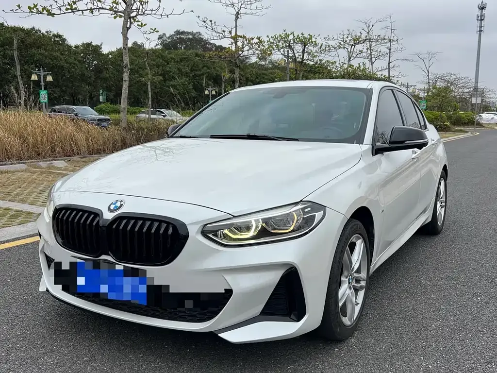 BMW 1 Series — фото 1