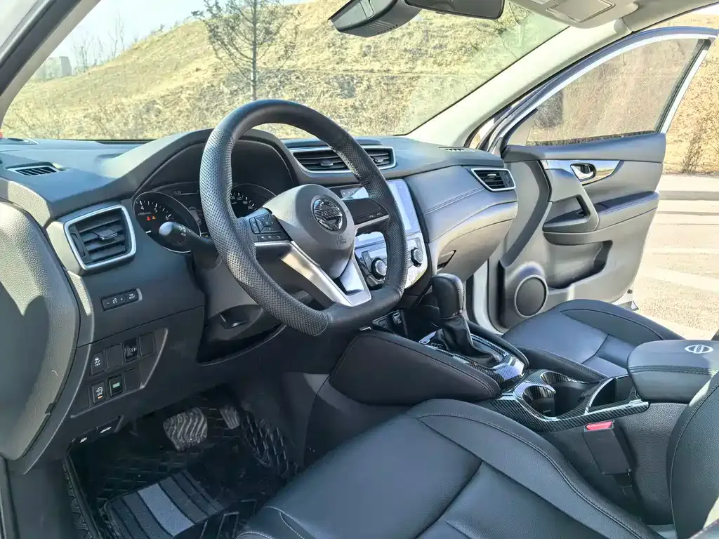 Nissan Qashqai — фото 2