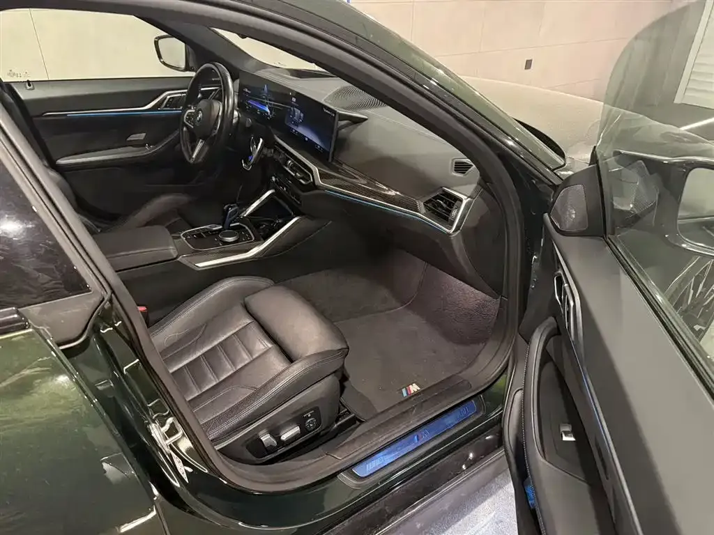 BMW i4 — фото 4