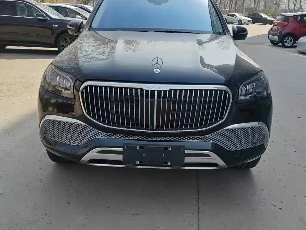 Mercedes-Benz GLS — фото 1