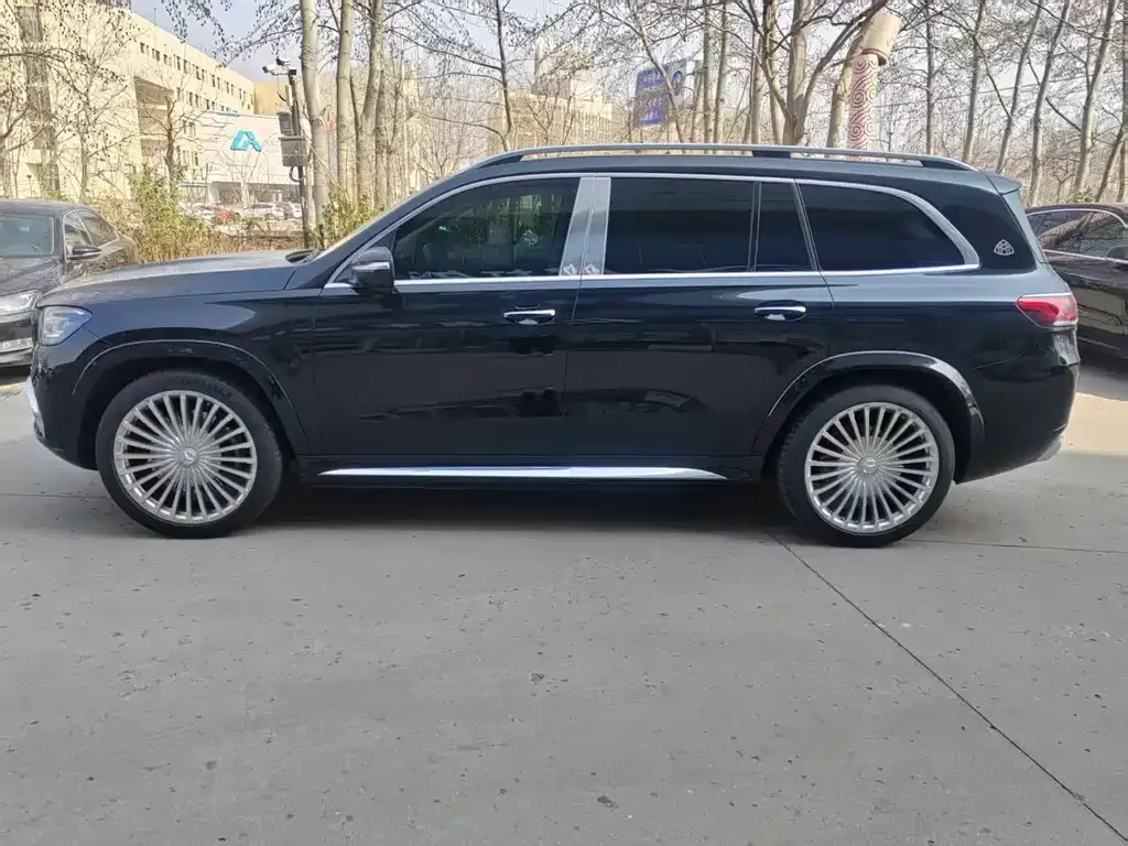 Mercedes-Benz GLS — фото 8