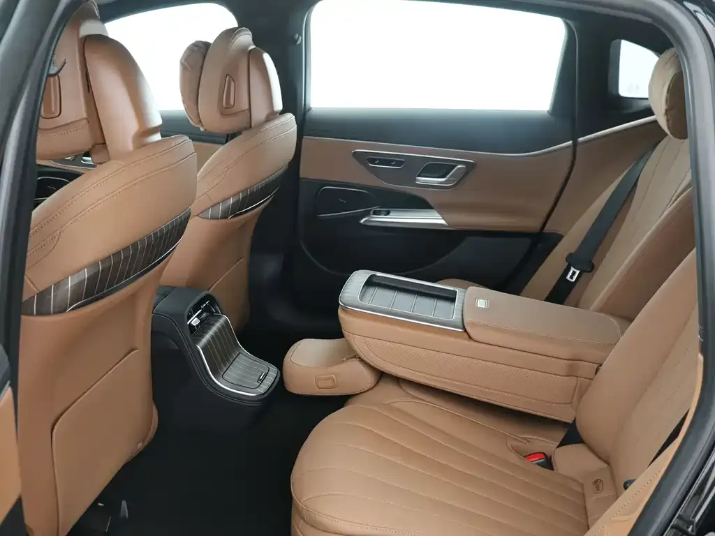 Mercedes-Benz E-Class New Energy — фото 4