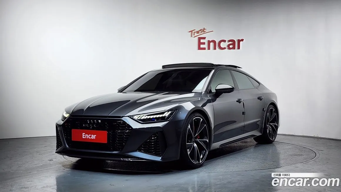 Audi RS7 — фото 1