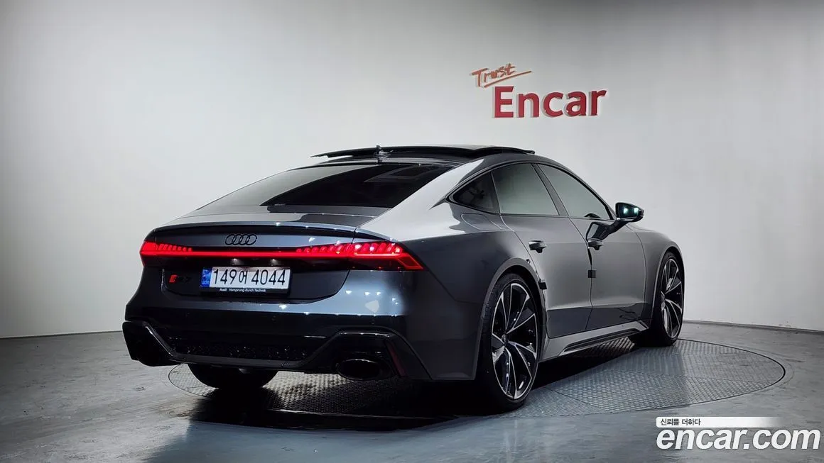 Audi RS7 — фото 4