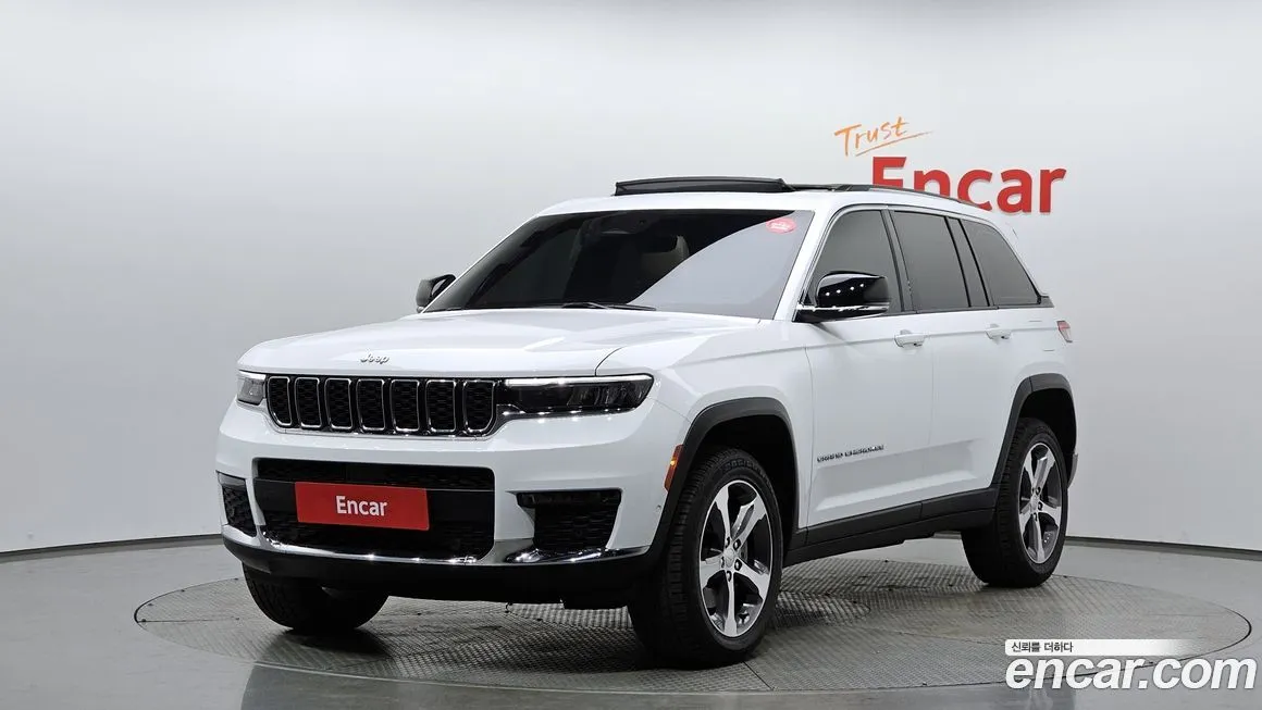 Jeep Cherokee — фото 1