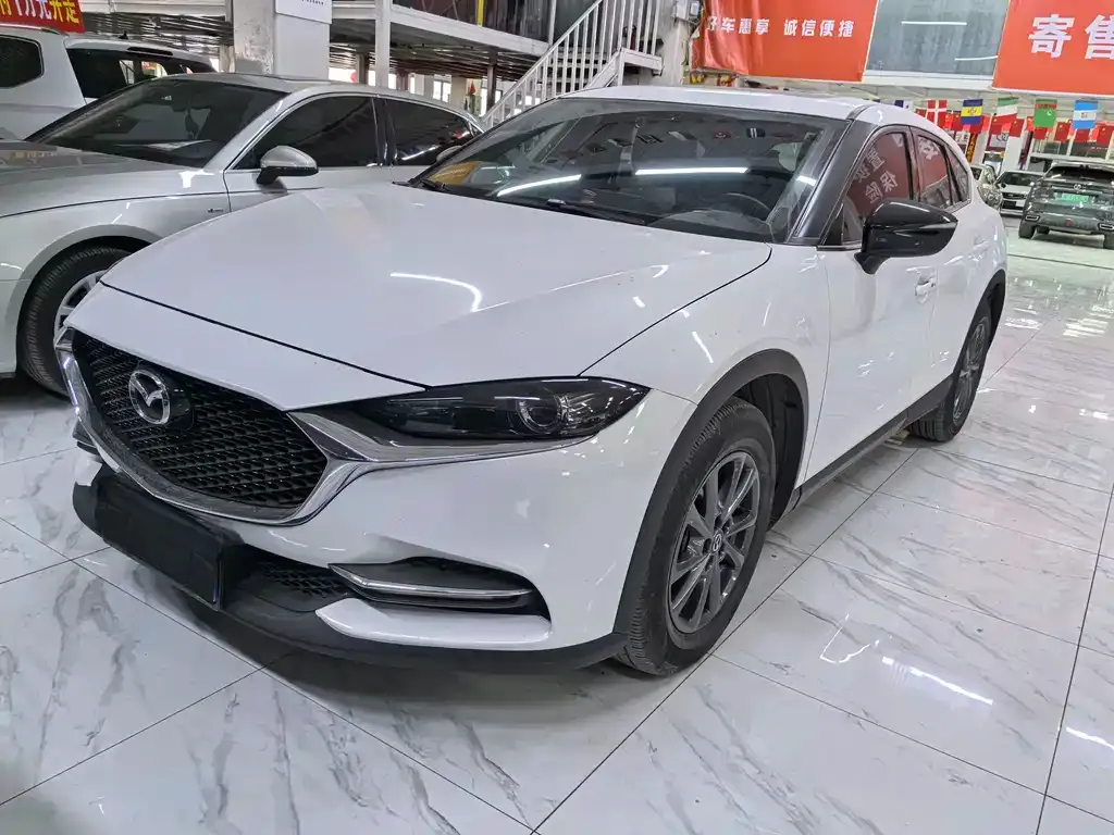 Mazda CX-4 — фото 1