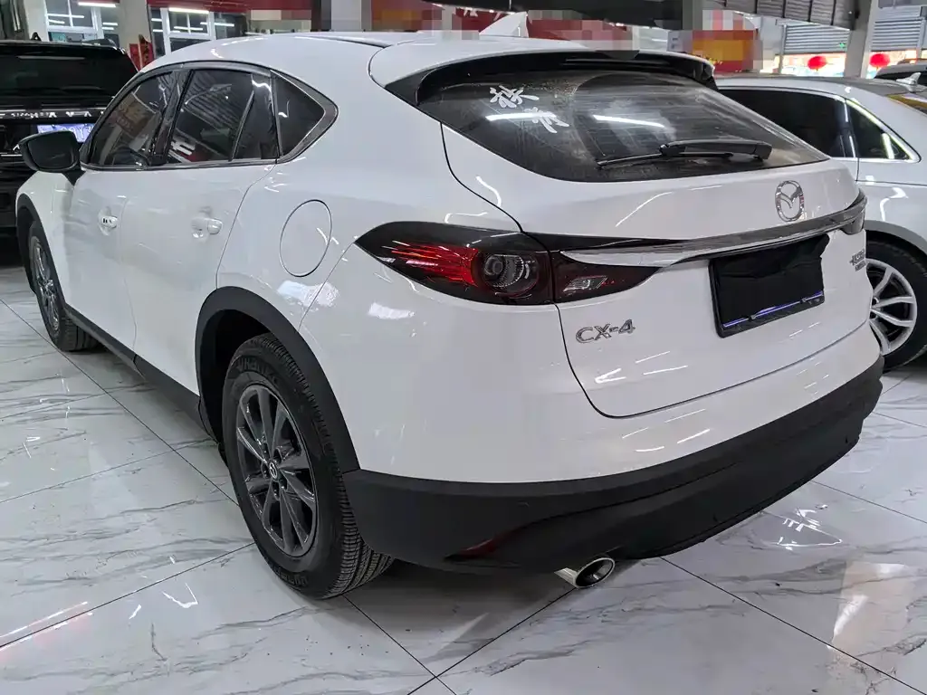 Mazda CX-4 — фото 6