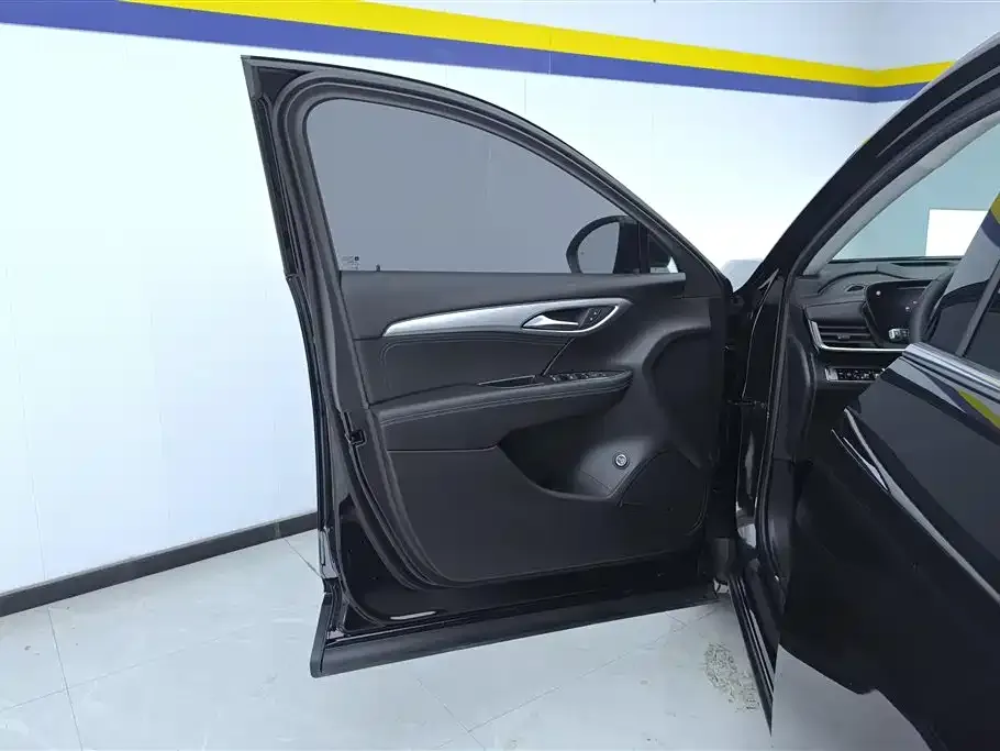 Buick Envision Plus — фото 4