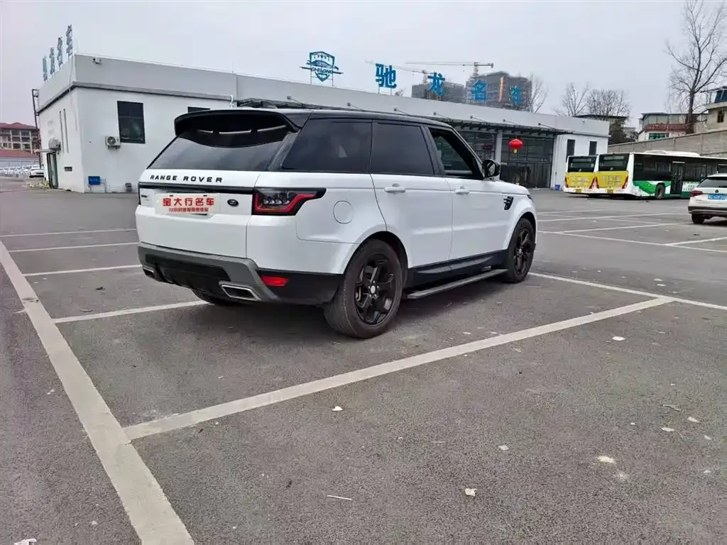 Land Rover Sport PHEV — фото 4