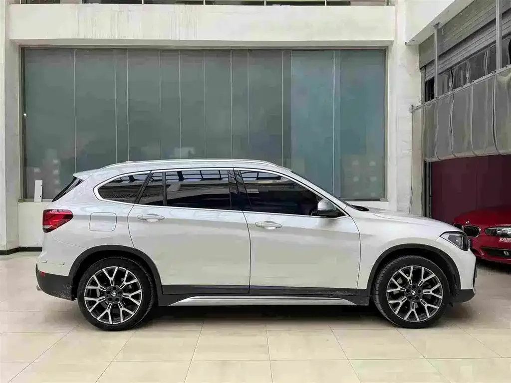 BMW X1 — фото 6