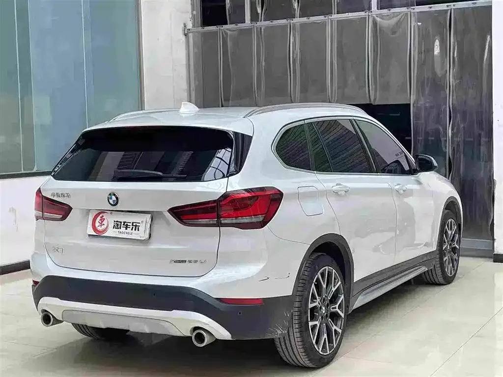 BMW X1 — фото 4