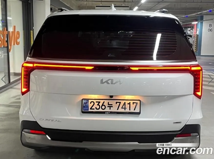 Kia Carnival — фото 4