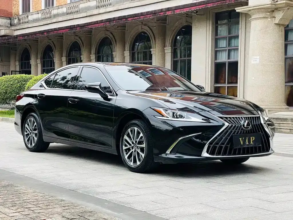 Lexus ES — фото 6