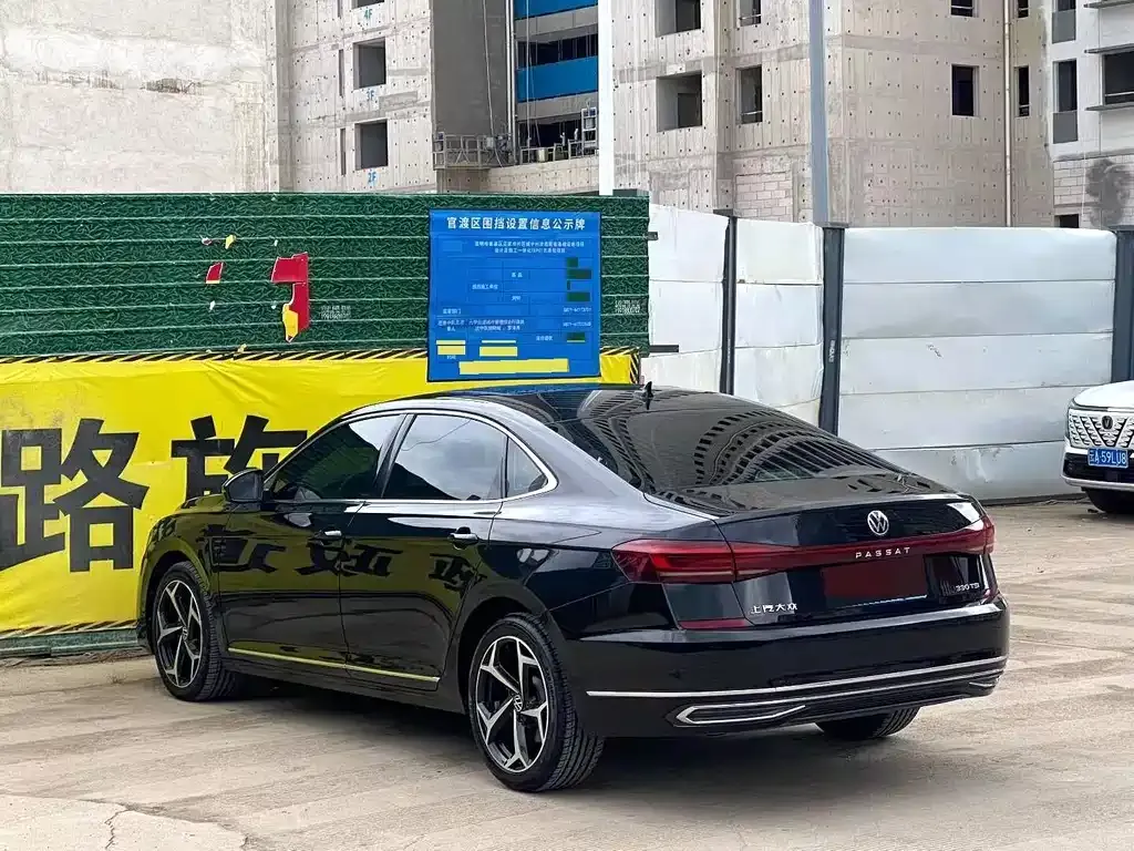 Volkswagen Passat — фото 7