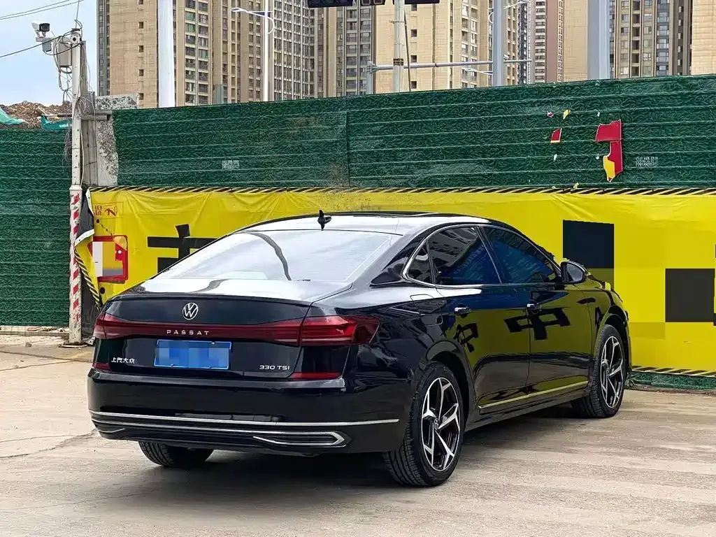 Volkswagen Passat — фото 6