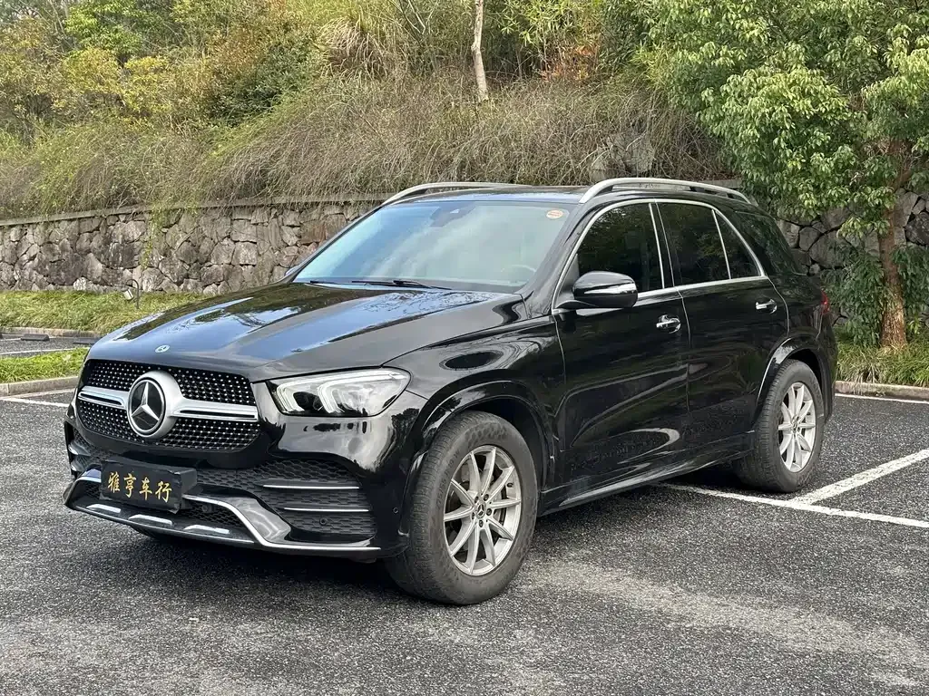 Mercedes-Benz GLE — фото 1