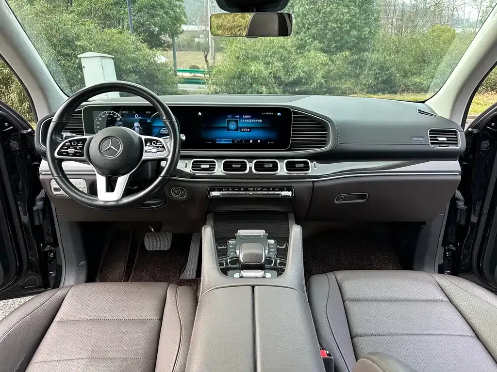 Mercedes-Benz GLE — фото 8