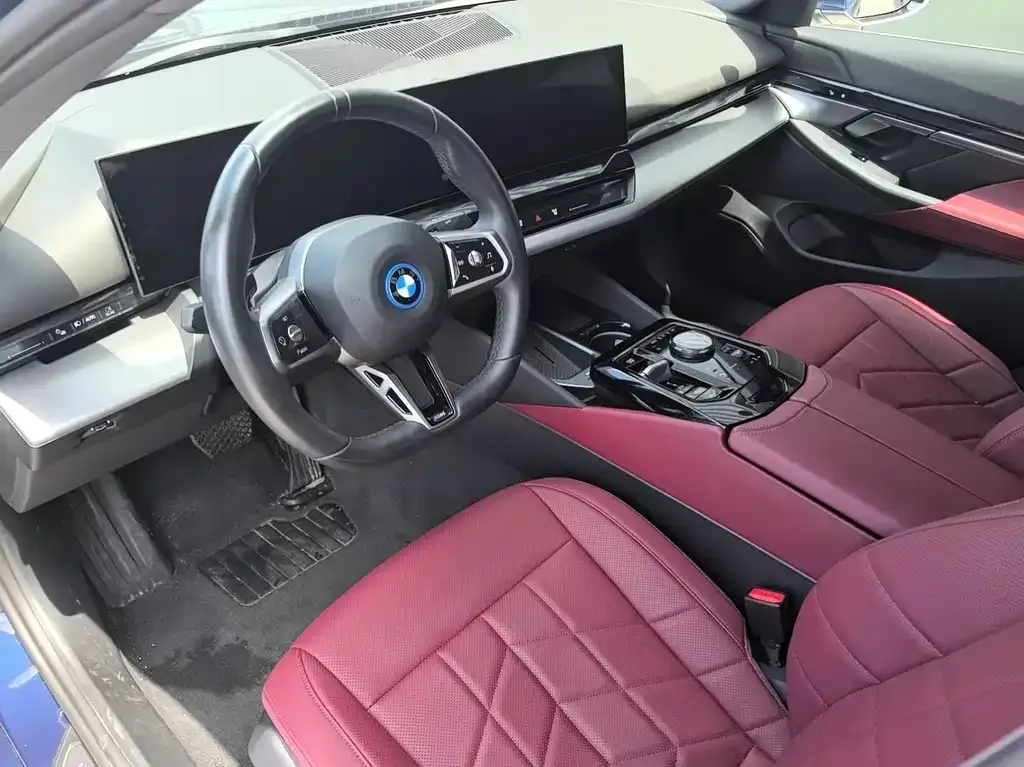 BMW i5 — фото 7