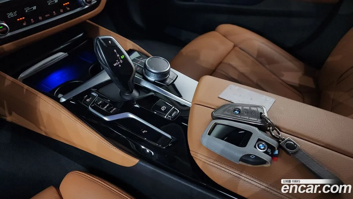 BMW 5-Series — фото 10