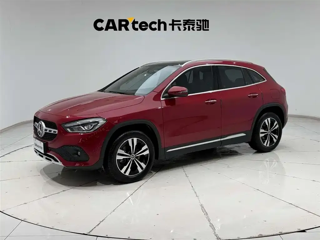 Mercedes-Benz GLA — фото 1