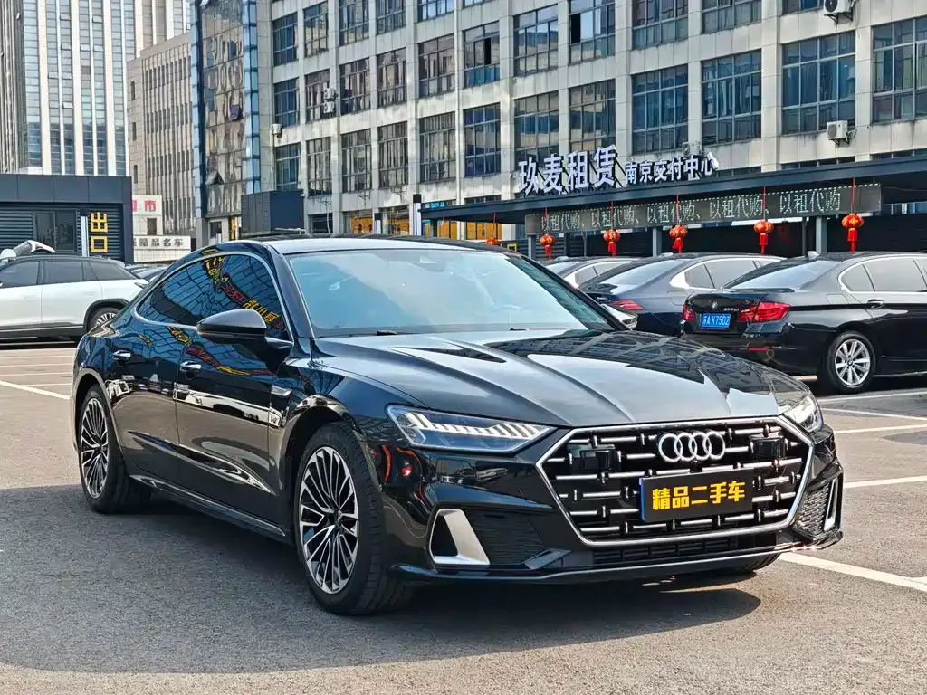 Audi A7L — фото 8