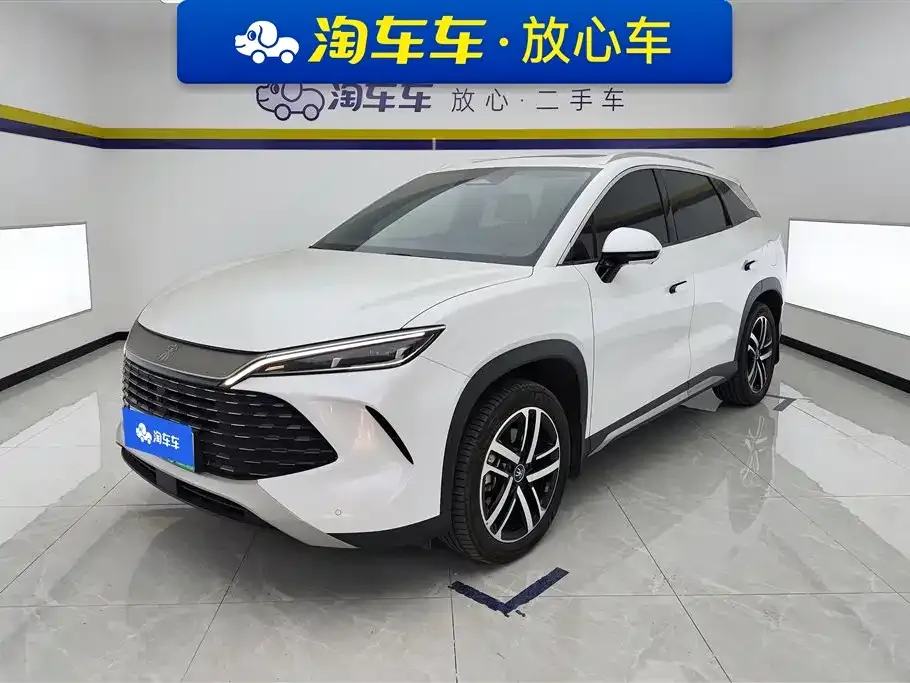 BYD L DM-i — фото 1
