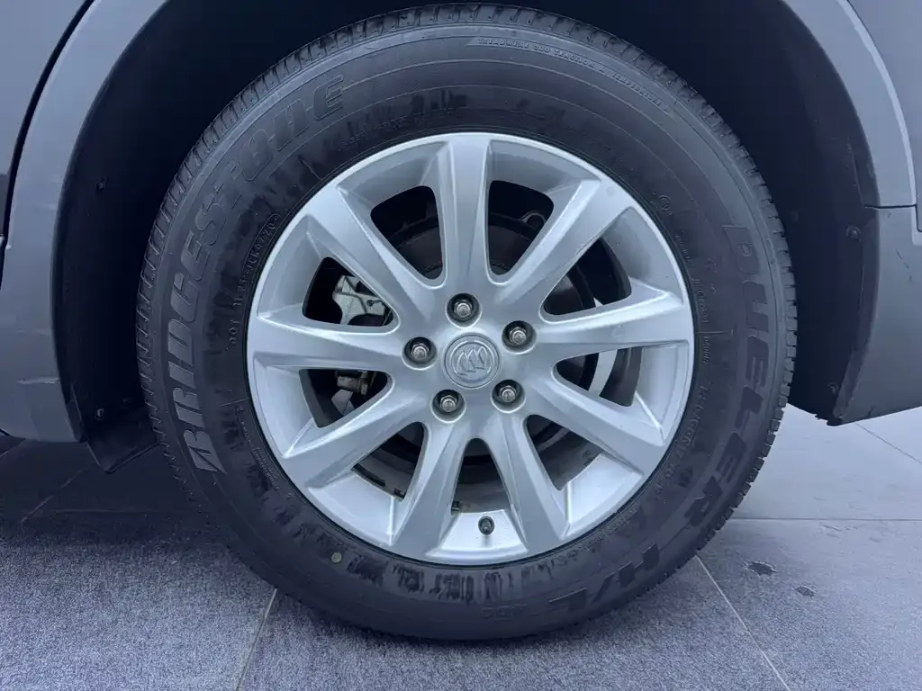 Buick Envision Plus — фото 9