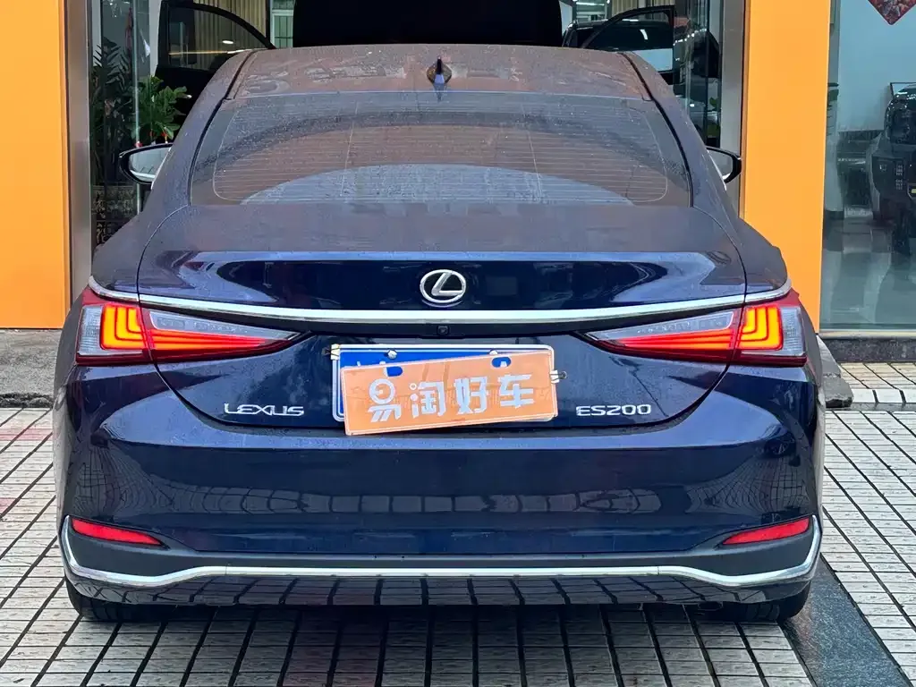 Lexus ES — фото 4