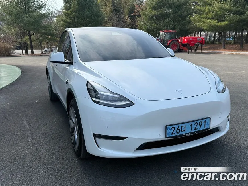 Tesla Model Y — фото 2