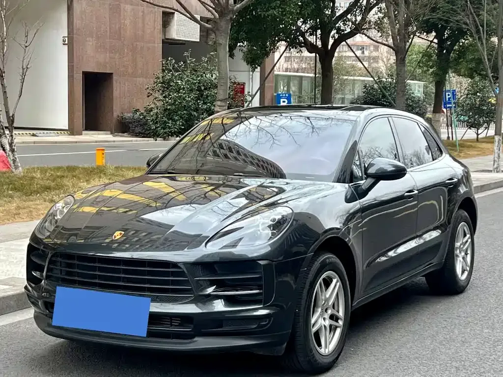 Porsche Macan — фото 1