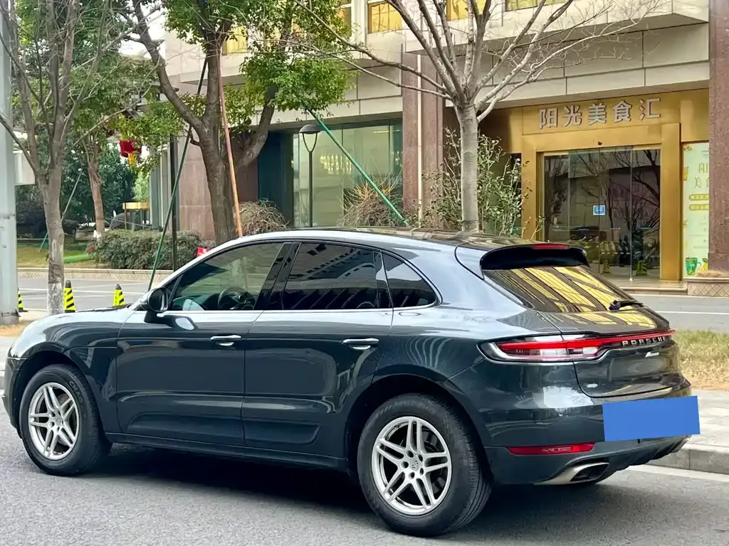 Porsche Macan — фото 7