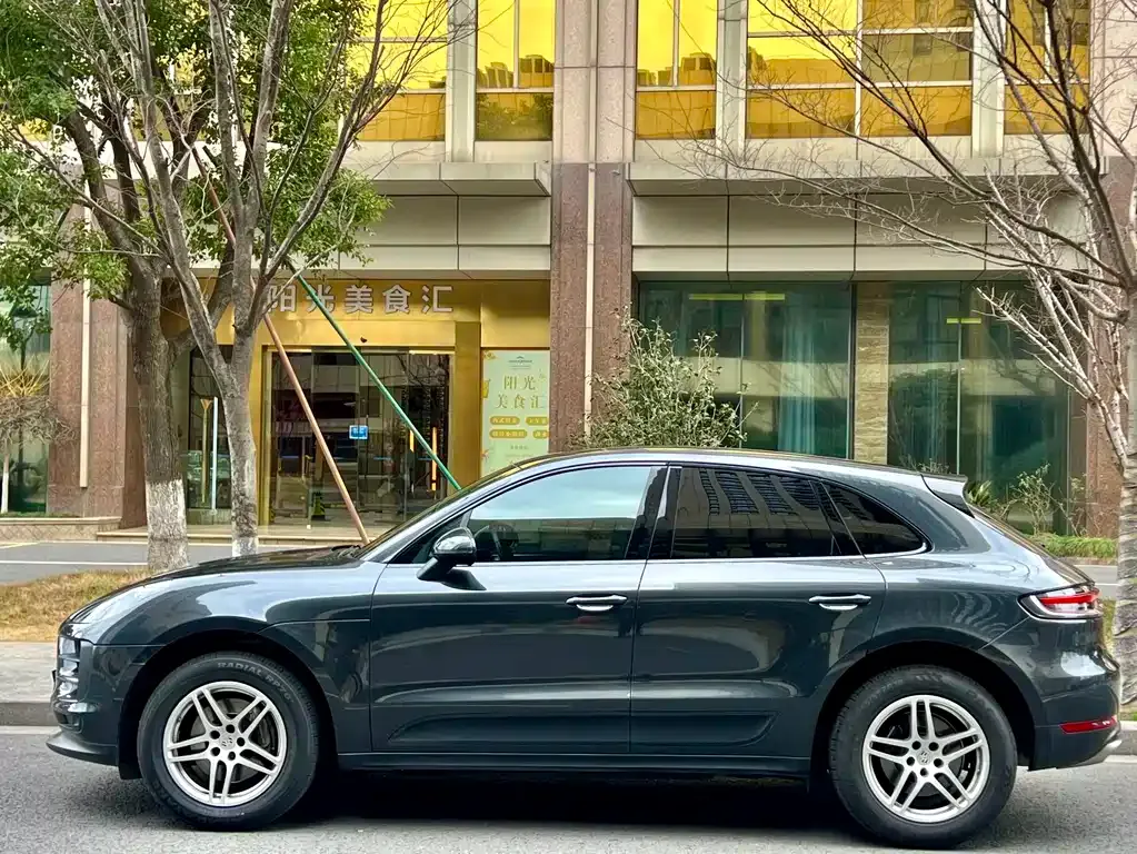Porsche Macan — фото 6