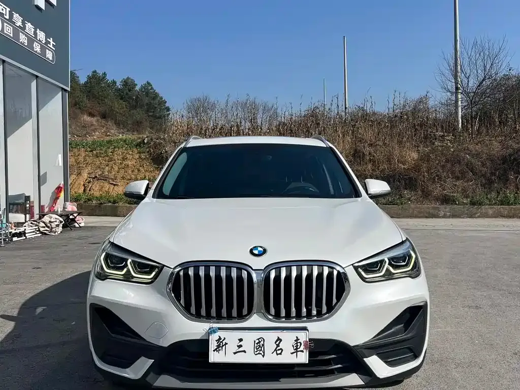 BMW X1 — фото 10