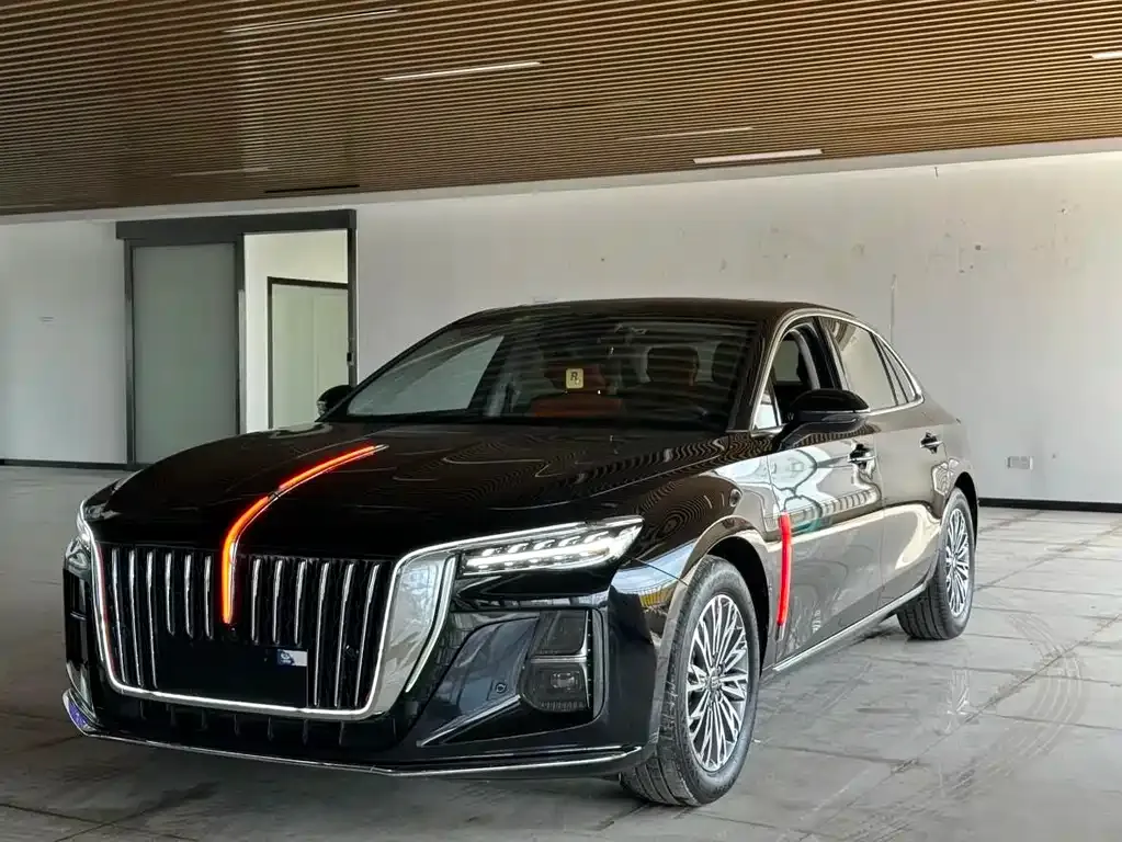 Hongqi H5 — фото 1