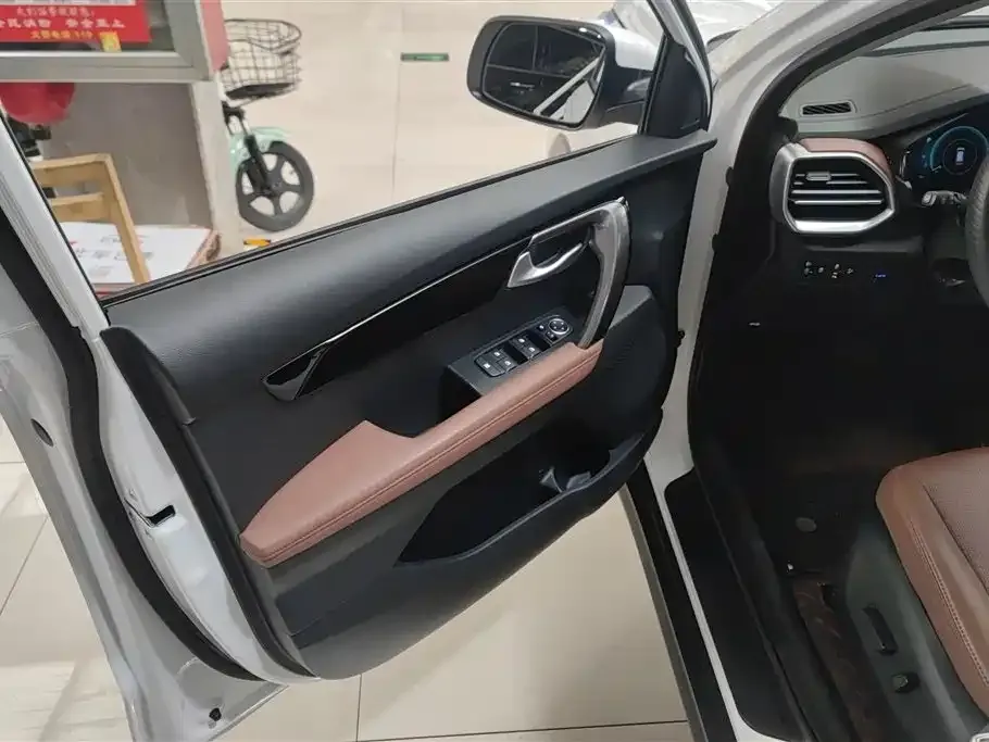 Kia Sportage — фото 9