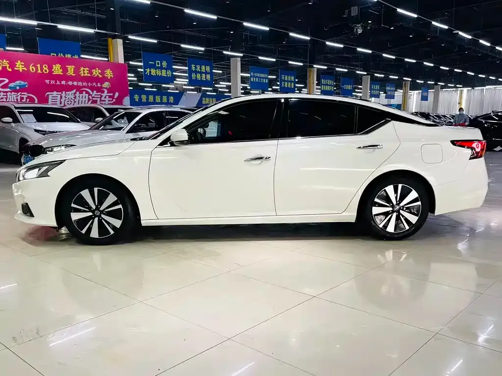 Nissan Teana — фото 6