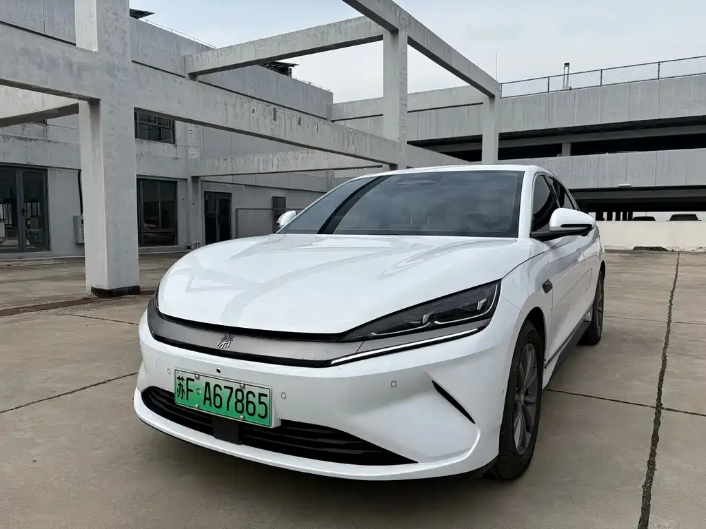 BYD Qin L — фото 1